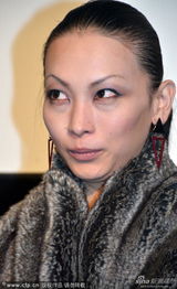 组图：《死神和坦雅》演员“死神”妆惊悚抢镜