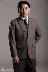 组图：献礼剧《开天辟地》邓小平定妆照 