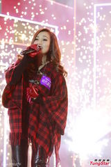 组图：谢安琪铜锣湾跨年 称怀念四大天王时代