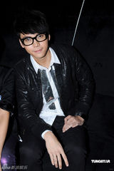 幻灯：容祖儿成潮人标杆自称意外 坦言私下很邋遢  