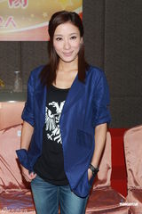 组图：梁乃鹏慰劳《回到三国》剧组 林峰马国明斗帅