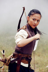 组图：吴奇隆杨婷婷《向着胜利前进》陷虐恋