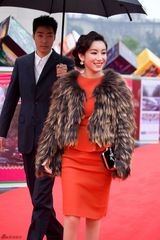 组图：秦海璐斩获金狮奖 霸气回应赢得满堂彩