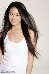 高清组图：香香公主颖儿纯美写真 肌肤如雪秀发飘逸