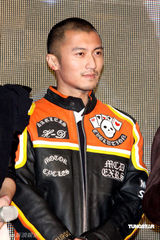 高清组图：《十月围城》台北首映 陈可辛全家走红毯