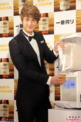 组图：郭品超曝爱喝冰啤酒 曾和何润东同醉倒