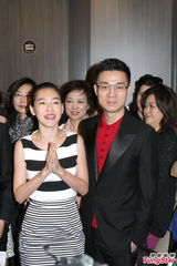 组图：小S被老公许雅钧踢曝爱吃醋