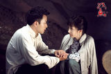 组图：《如意》剧照曝光 杨幂刘恺威山洞内诉衷肠
