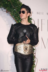 组图：吴建豪亮相宣传新专辑 否认秘婚传闻