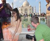 组图：环球小姐奥利维亚涉嫌玷污泰姬陵遭指控