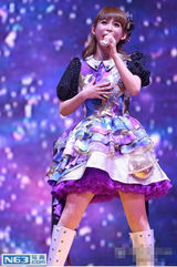 组图：中川翔子生日演出不提前男友称要向前看