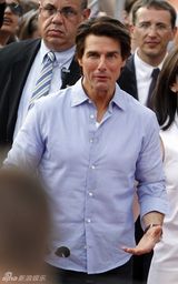 幻灯图集：《危情谍战》德国首映 阿汤卡梅隆似情侣