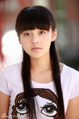 幻灯图：张佳宁“潘美丽式”媳妇引热议