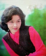 组图：58岁潘虹罕见绝美青涩照曝光