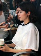 组图：韩星成宥利拍摄时尚大片 幕后花絮照曝光