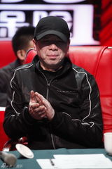 组图：冯小刚录《我要上春晚》 不谈春晚赞董卿