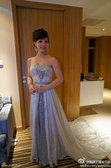 组图：台湾甜美女主播吴宇舒生活照