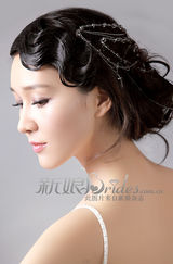 幻灯图：陈蓉拍《新娘》大片 气质华贵举止高雅