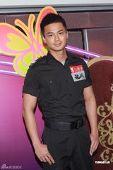 组图：香港慈善演唱会马德钟罗仲谦等现身支持