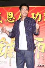 组图：《总铺师》票房看涨 杨佑宁被拱裸泳裸骑