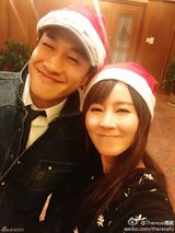 组图：众星欢乐庆圣诞 Angela可爱林志玲性感