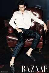 高清组图：韩星成俊拍写真半裸上演浴室诱惑