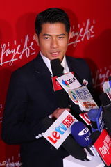 组图：奥黛丽塔图现身活动 郭富城张智霖拼帅