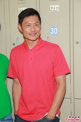 组图：TVB300艺人大合影 黄宗泽胡杏儿零交流