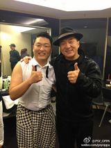 组图：鸟叔PSY微博晒照片回馈粉丝