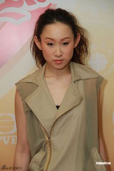 组图：容祖儿林峰为慈善开唱 高海宁性感吸眼球