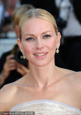 幻灯图集：《公平游戏》首映 娜奥米-瓦茨白色长裙