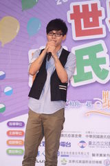 组图：胡夏获称“公益王子” 25日台北开唱