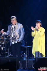 组图：玉置浩二首来台飙歌 与赵咏华深情对唱