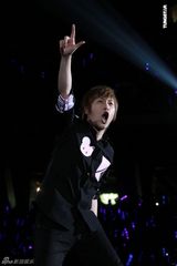 组图：五月天鸟巢开唱十万歌迷共创奇迹