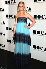 高清组图：克里斯汀-邓斯特性感抹胸礼服亮相