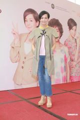 组图：毛舜君称罗慧娟患癌很乐观 老公很爱她