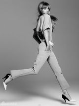 组图：斯威夫特时尚装扮展修长身材