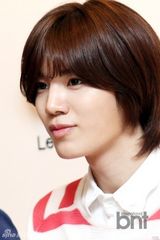 组图：韩团INFINITE出席代言品牌粉丝签名会