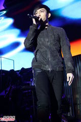 组图：林宥嘉张悬白色时尚音乐节开唱