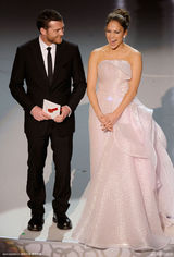 高清组图：奥斯卡颁奖现场 洛佩兹与沃辛顿携手颁奖