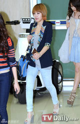 组图：4minute等歌手结束日本公演 轻松飞抵韩国