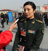 组图：张艺谋陈道明多位明星代表亮相政协会议