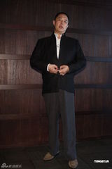 组图：张铁林参观台北故宫 赞赏新《还珠》演员