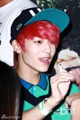 组图：韩团TEENTOP举行新专辑粉丝签名会