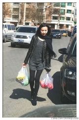 组图：潘粤明董洁被曝分居 微博记录曾经甜蜜生活