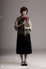 组图：献礼剧《开天辟地》邓颖超定妆照 