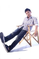 组图：吴健新写真时尚阳光 诠释青熟男的幸福