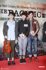 组图：敖嘉年黎诺懿高海宁现身明珠雷霆战海图片展 