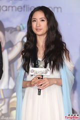 组图：林依晨仙女造型灵气 代言吸金百万