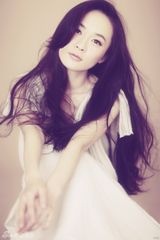 高清图：霍思燕变身时尚女王 “独霸”杂志版面